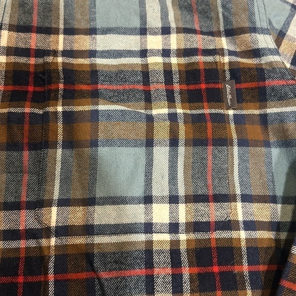 Eddie Bauer striped plaid flannel button down shirt 100% cotton w front pocket - Picture 6 of 10